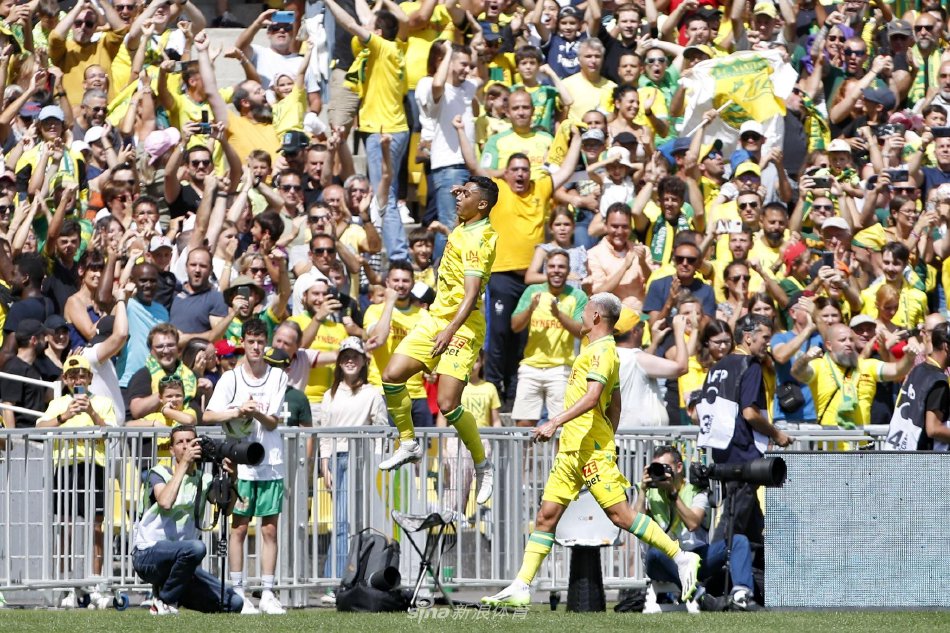 面临英超的 面临英超的