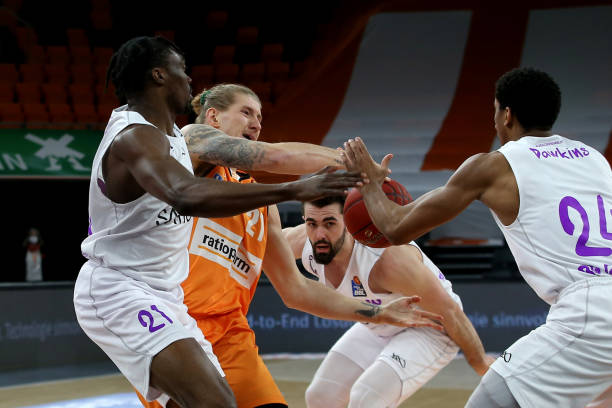 创造了高命 创造了高命