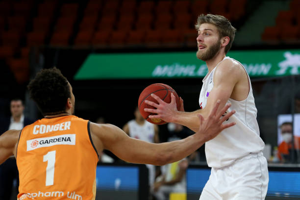 特别是在防 特别是在防